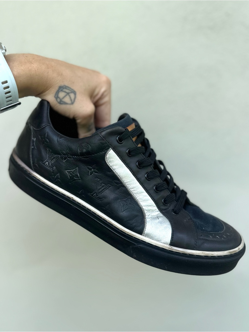 Louis Vuitton Black Monogram Leather Sneakers – Size 6 Men’s / 39 EU women’s